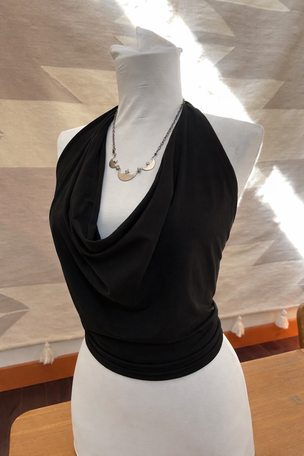 Cowl Halter