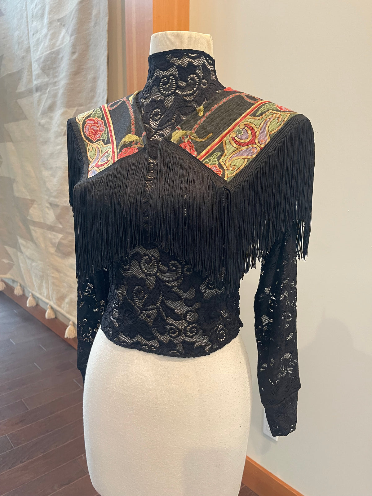 Ready to Ship, size small, lace, mock neck long sleeve.
