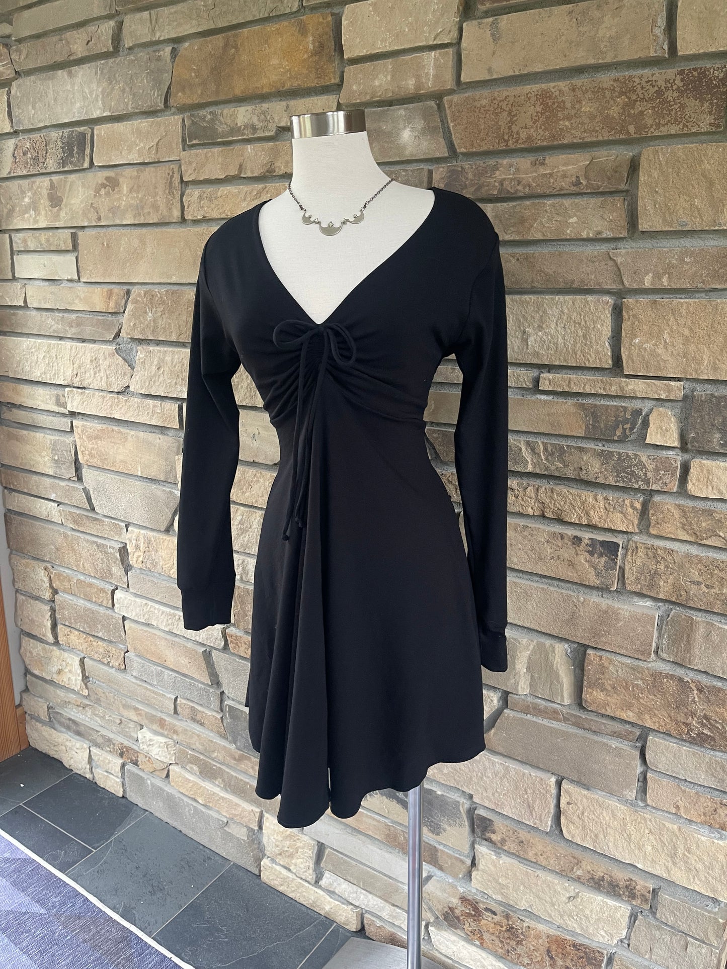 Sweetheart Long Sleeve Dress