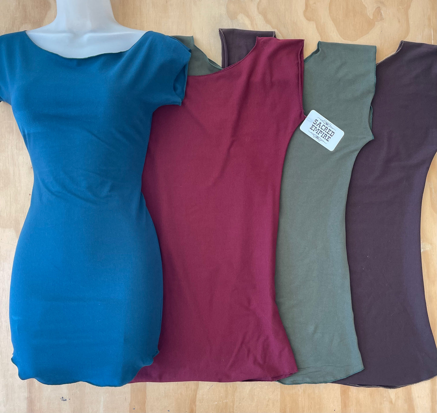 Simple Scoop Neck Tee